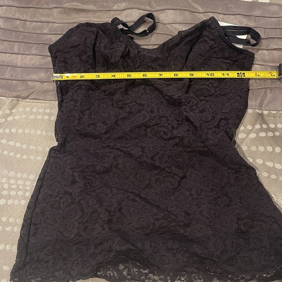 Bali Women's Lace N' Smooth Firm Control Camisole - Picture 4 of 8